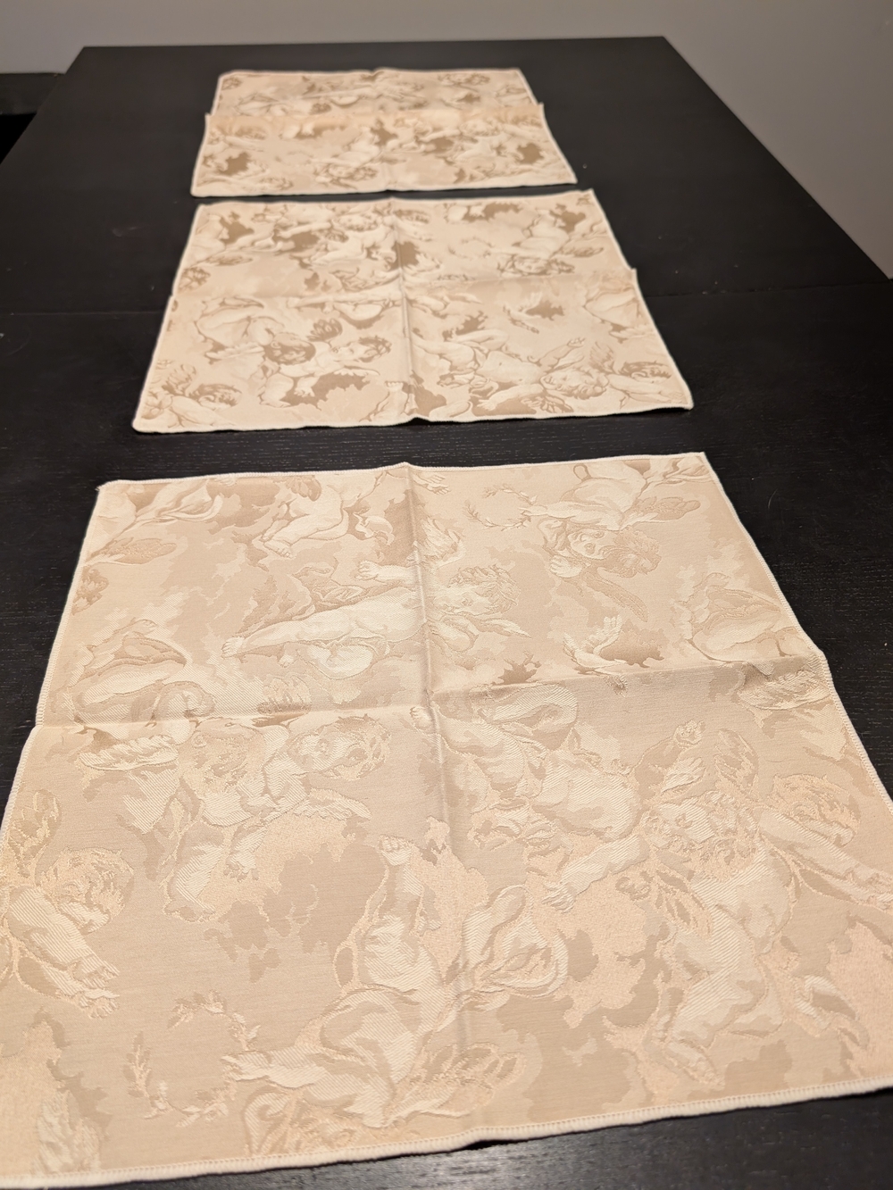 Elegant Cream Jacquard Table Napkins - Set of 3